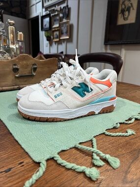 New Balance 550 Sneakers in Sea Salt Verdigris Colors